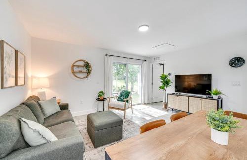 Oakland Casa | Modern Florida Bungalow 3 Miles to Winter Garden!