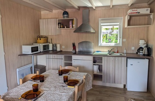 Egliseneuve-d'Entraigues Chalet De Esquí | Casa móvil moderna en la naturaleza de Auvernia