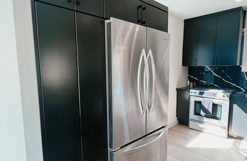 Stratford Casa | Modern Full Home steps from the Stratford Festival