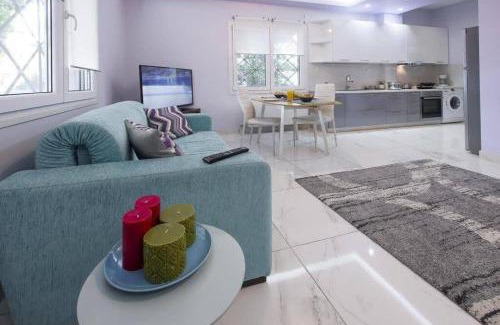 Agia Paraskevi Casa | Modern fully-equipped house, 5 min walk from metro