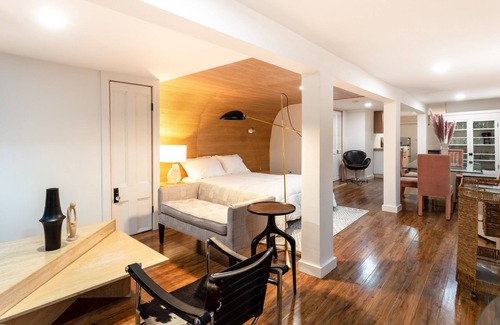 Bergen Casa | Modern garden unit in classic brownstone