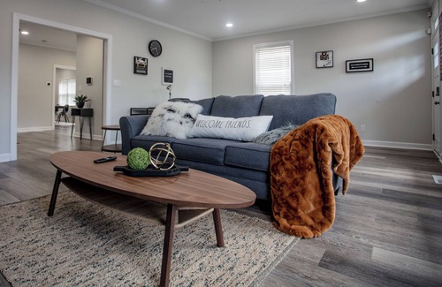 Mechanicsville Casa | Modern Getaway! Centrally Located & Family Friendly