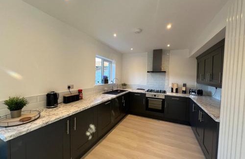 Barwell Casa | Modern Gilliver House Rural retreat sleeps 7