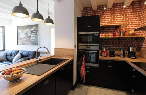 Saint-Hilaire-du-Bois Cabaña | Acogedor Gîte Rural en Anjou con Piscina, Ideal para Familias y Grupos