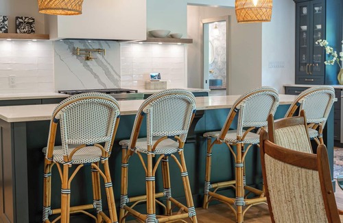 Georgian Bluffs Casa | Modern Green Oasis in private setting, covered patio with hot tub and fire pit!