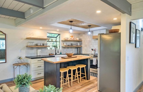 Groveland Cabina | Modern Groveland Chalet ~ 25 Mi to Yosemite!