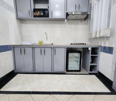Shabab Hotel | Modern Guest House 1BR