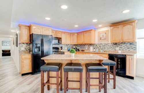 Salt Lake City Casa | Modern Guest Suite, King Ensuite, Downtown Airport