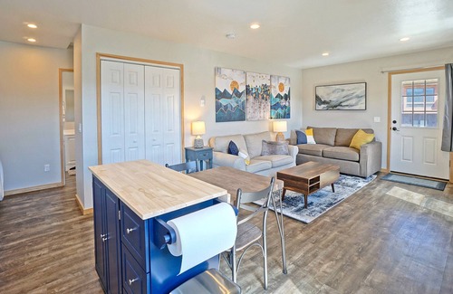Ridgway Apartamento | Modern guesthouse with mountain views!