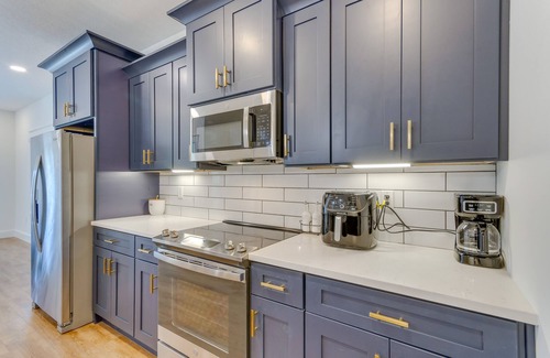 Gulf Breeze Casa | Modern Gulf Breeze Home w/ Patio: 13 Mi to Beach!