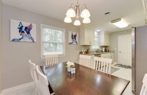 Newport News Casa | Modern Hampton Home! Prime Location!