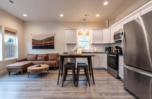 Post Falls Casa | Modern Hangout Den | Breweries + Games & Style