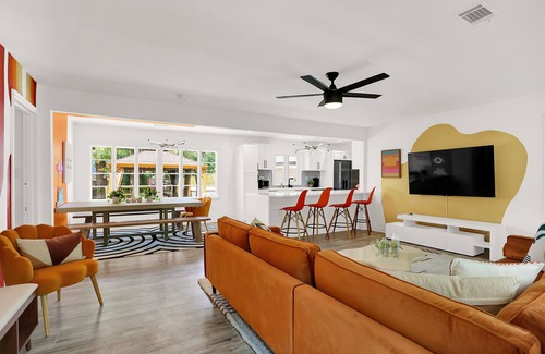 University District Casa | Modern Heart of Memphis Manor, Hot Tub, Game Room