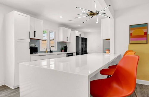 University District Casa | Modern Heart of Memphis Manor, Hot Tub, Game Room