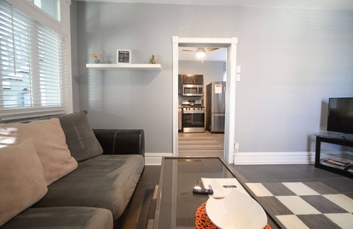 Southwest Garden Apartamento | ¡Precioso apartamento en The Hill! ¡WiFi gratis y TV Roku!