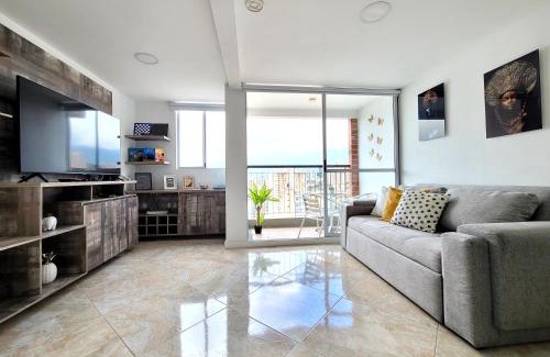 Sabaneta Apartamento | Modern High-Rise 2/2 Apartment with City View.