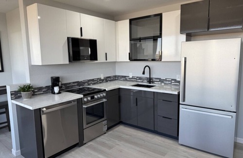 Tulsa Apartamento | Modern High-Rise Apartment - 4