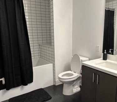 Historic Core Apartamento | Modern High Rise Downtown