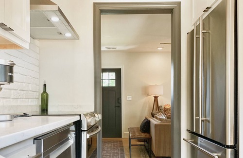 Cayce Casa | Histórico moderno de alto estilo en una ubicación perfecta