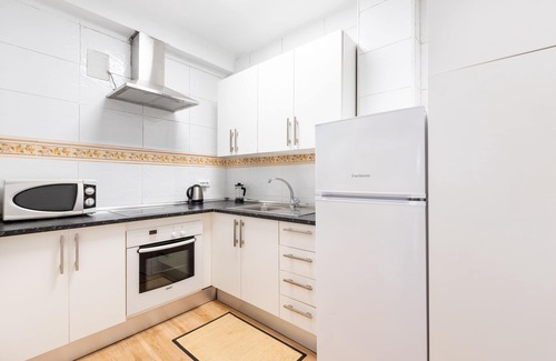 Capuchinos Apartamento | Moderno apartamento " Capuchinos DERECHA " en el centro de la ciudad con balcón, aire acondicionado y Wi-Fi