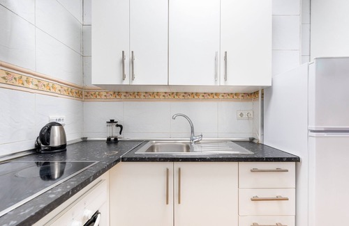 Capuchinos Apartamento | Moderno apartamento " Capuchinos DERECHA " en el centro de la ciudad con balcón, aire acondicionado y Wi-Fi