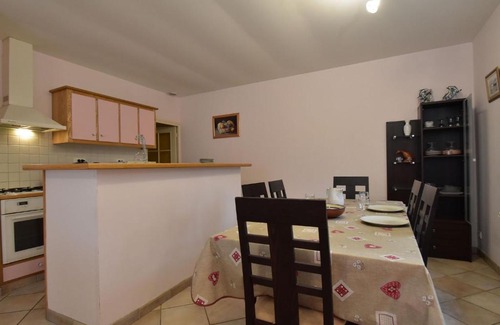 Pays-de-Belves Casa | Modern Holiday Home in Belv s with swimming pool