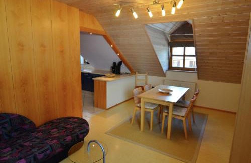 Prunn Casa | Modern Holiday Home in Prunn near Lake