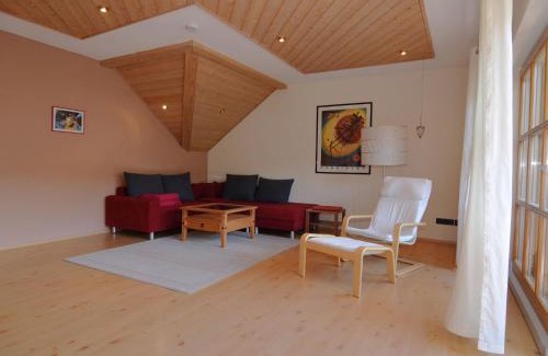 Prunn Casa | Modern Holiday Home in Prunn near Lake