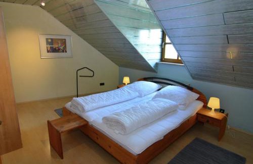 Prunn Casa | Modern Holiday Home in Prunn near Lake