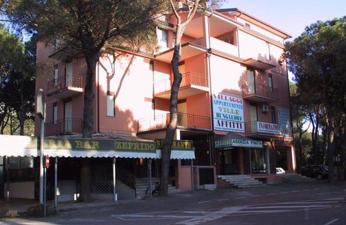 Rosapineta Apartamento | Modern holiday home apartment in Rosolina with coastal view