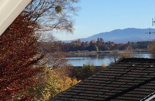 Rimsting Casa | Moderna casa de vacaciones cerca del Chiemsee con una hermosa vista a la montaña.