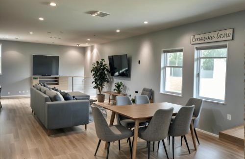 Hollywood Apartamento | Modern Hollywood Homes close to Everything with Free Parking