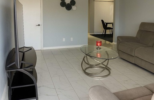 Sunrise Manor Casa | Modern Home & Cozy Stay - Near Las Vegas Strip