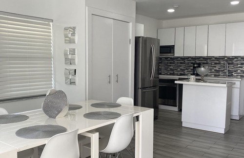 Westchester Casa | MODERN HOME, Excellent Location Miami 3/2