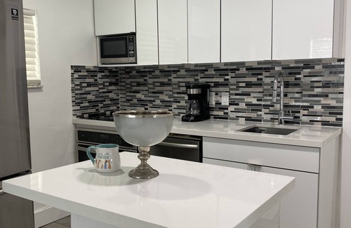 Westchester Casa | MODERN HOME, Excellent Location Miami 3/2