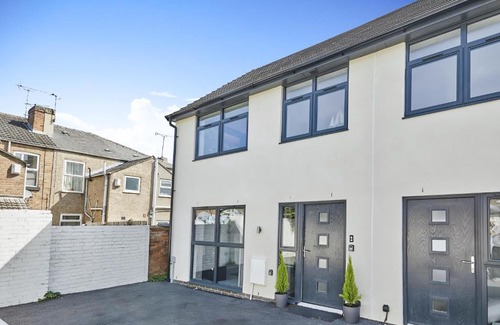 Derby Apartamento | Modern Home in Derby City Centre - Free Gated Parking