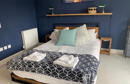 Bonnyrigg Apartamento | Modern Home Near Edinburgh City
