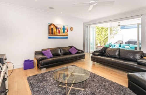 Mosman Park Casa | Modern home, pool, walk to beach