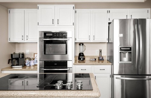 Upland Hills Casa | Modern Home w/ Pool & Spa | Sleeps 10