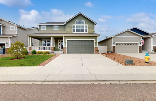 Fountain Casa | Modern home with fenced yard, firepit, foosball & WFH desks