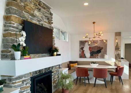 Lakeland Casa | Modern Home with private beach on St. Croix River