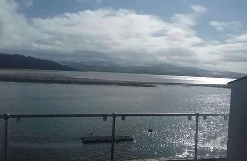 Borth-y-Gest Casa | Casa moderna con espectaculares vistas al mar / estuario y montaña