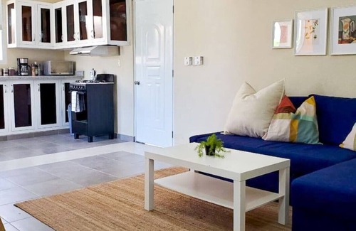 Jarabacoa Apartamento | Modern & Homey Condo-Close to Centre+Fee parking