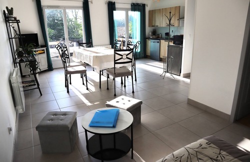 Saint-Ciers-dAbzac Casa | Modern house T3 65m² enclosed garden, free parking - Bordeaux wine region