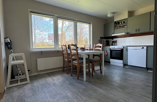 Alvsered Casa | Modern house for 6 people - close to Gekås Ullared