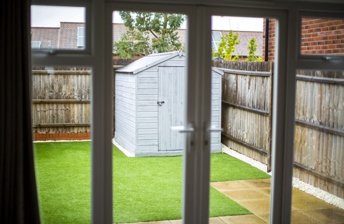 Frampton on Severn Casa | Modern House in Stratford Upon Avon With Private Parking Free Wifi Netflix