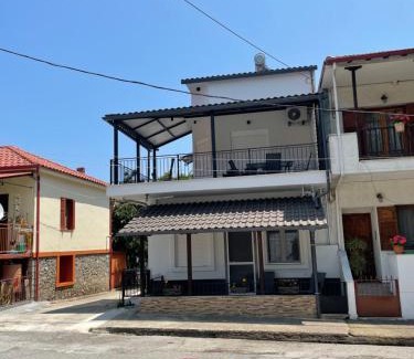 Aristotelis Casa | Modern house in Stratoni