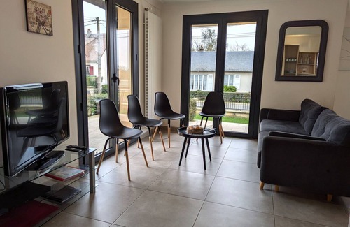 Epieds-en-Beauce Cabaña | Casa moderna con jardín, se admiten mascotas, Wi-Fi, estacionamiento privado