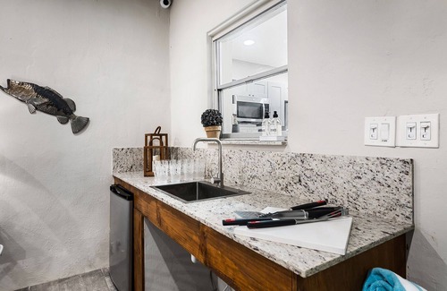 South Corals Casa | Modern House w/htd pool. Near the beach! BOTE.life