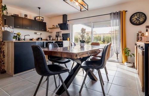 Chaumes-en-Retz Cabaña | Casa moderna con jardín cerca de la playa